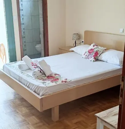 Rodia 2 Guests Country house Potos